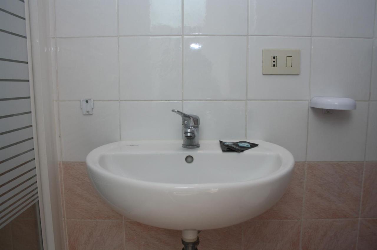 B&B Msg Roma エクステリア 写真